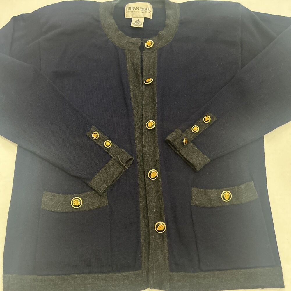 Urban wool 100% Merino wool cardigan sweater with removable shoulder pads size S